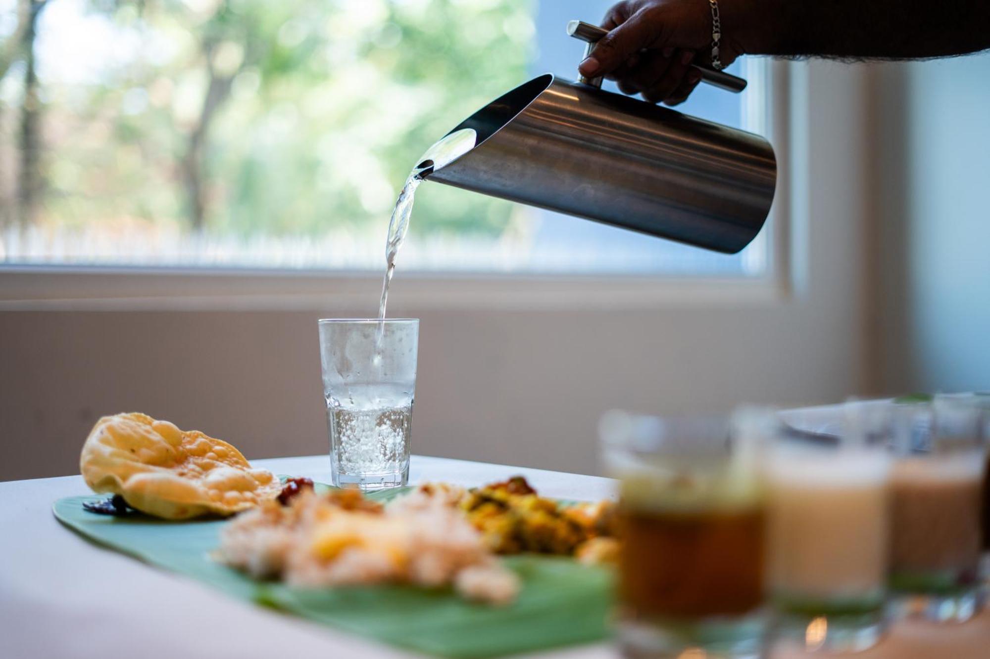 Lilac Hotel Guruvayur Bagian luar foto