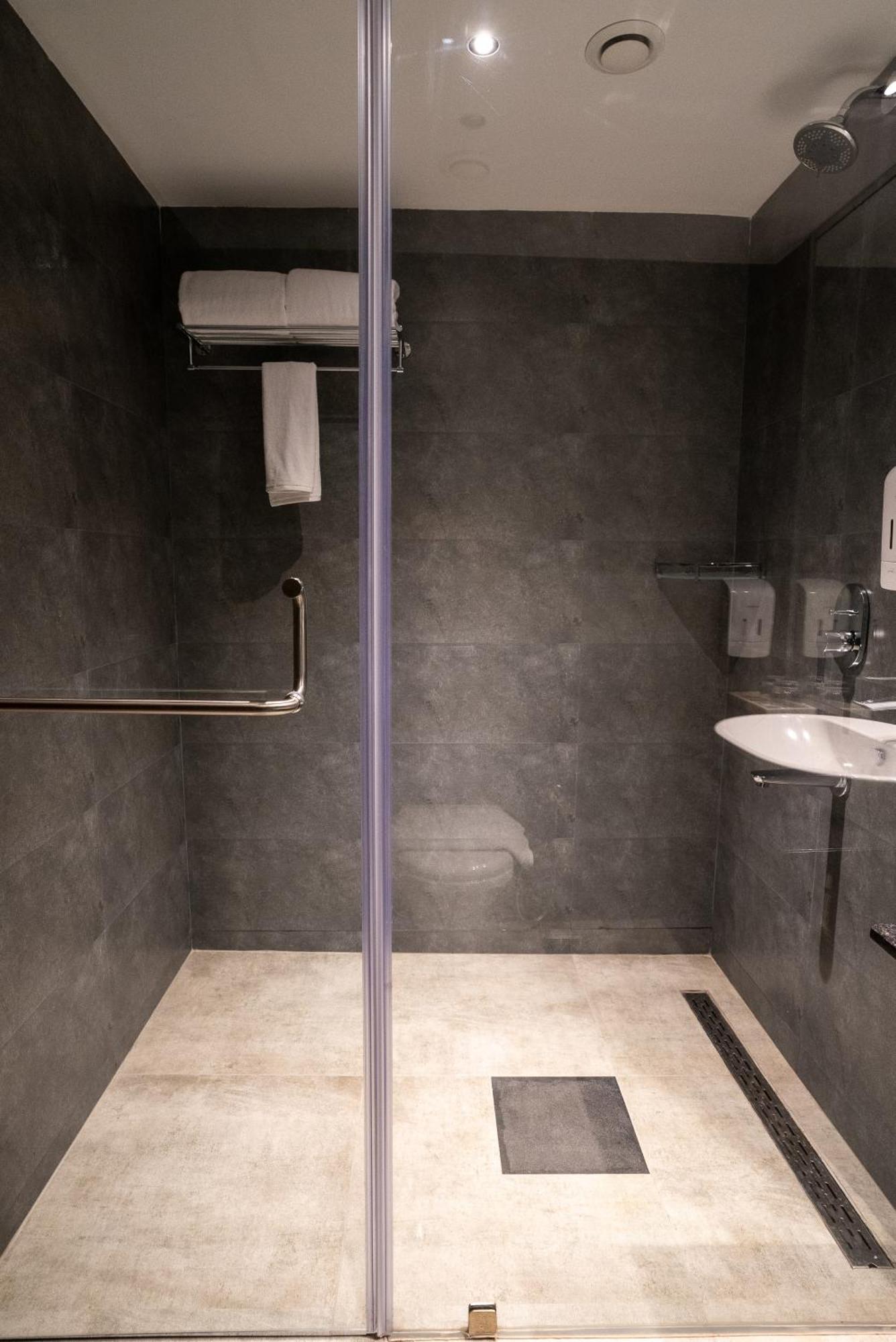 Lilac Hotel Guruvayur Ruang foto